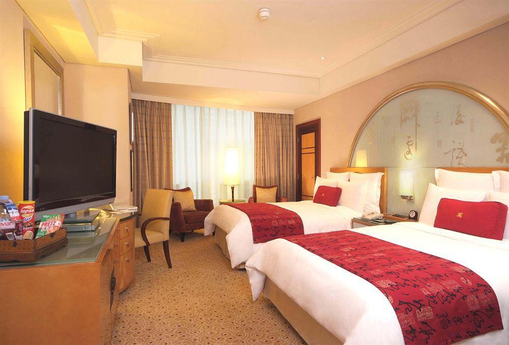 Renaissance Shanghai Pudong Hotel Buitenkant foto