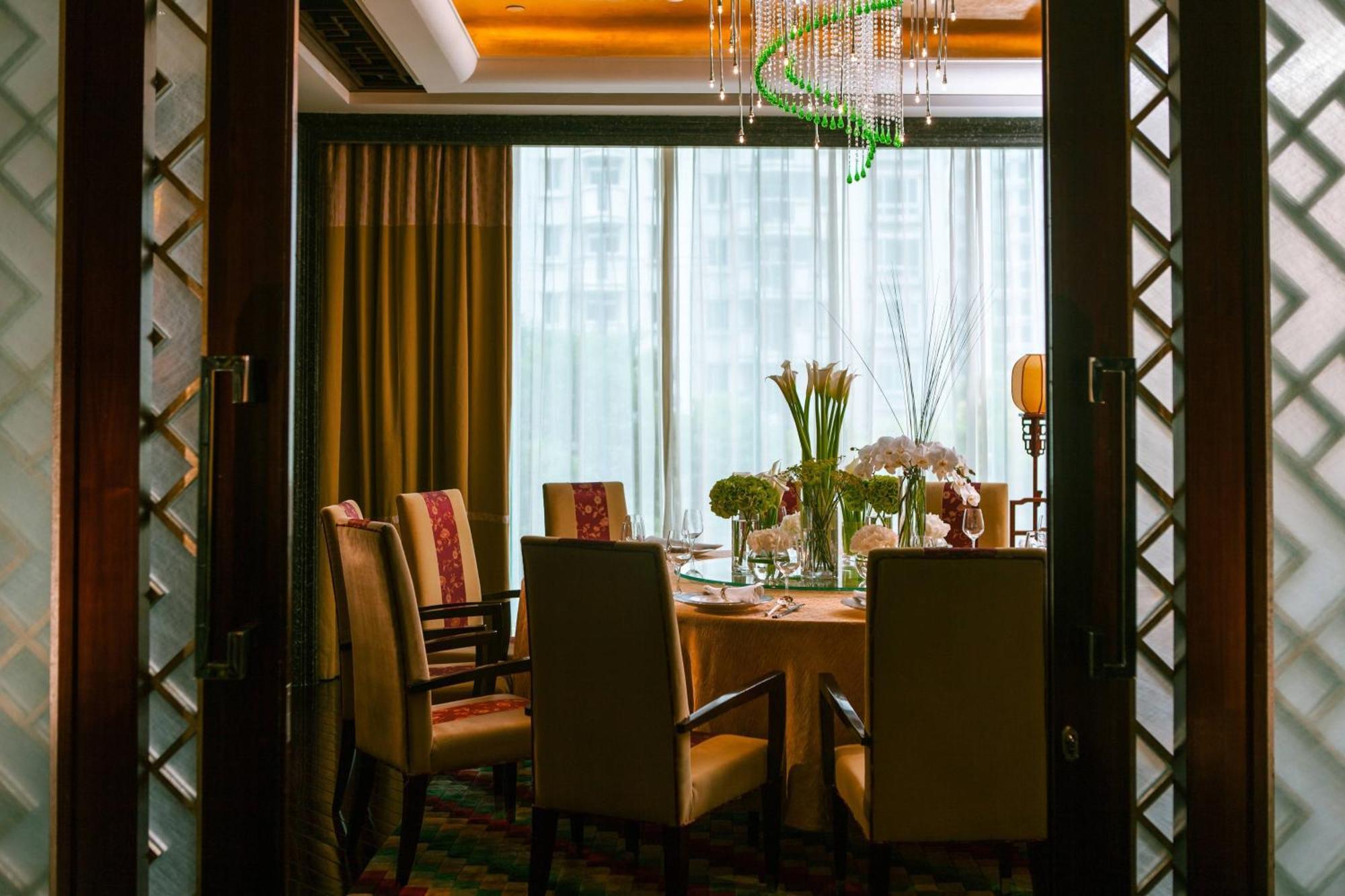 Renaissance Shanghai Pudong Hotel Buitenkant foto