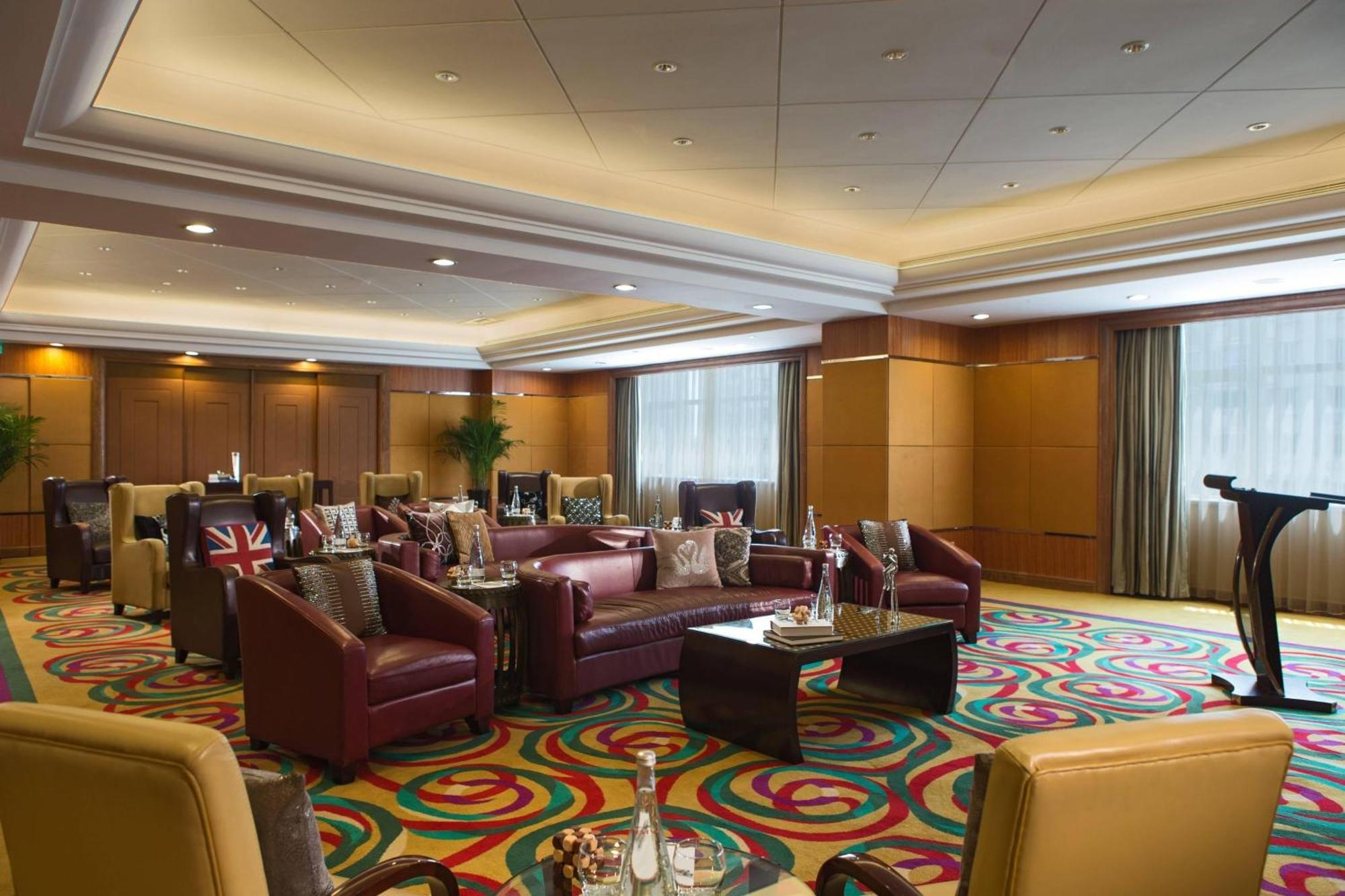Renaissance Shanghai Pudong Hotel Buitenkant foto