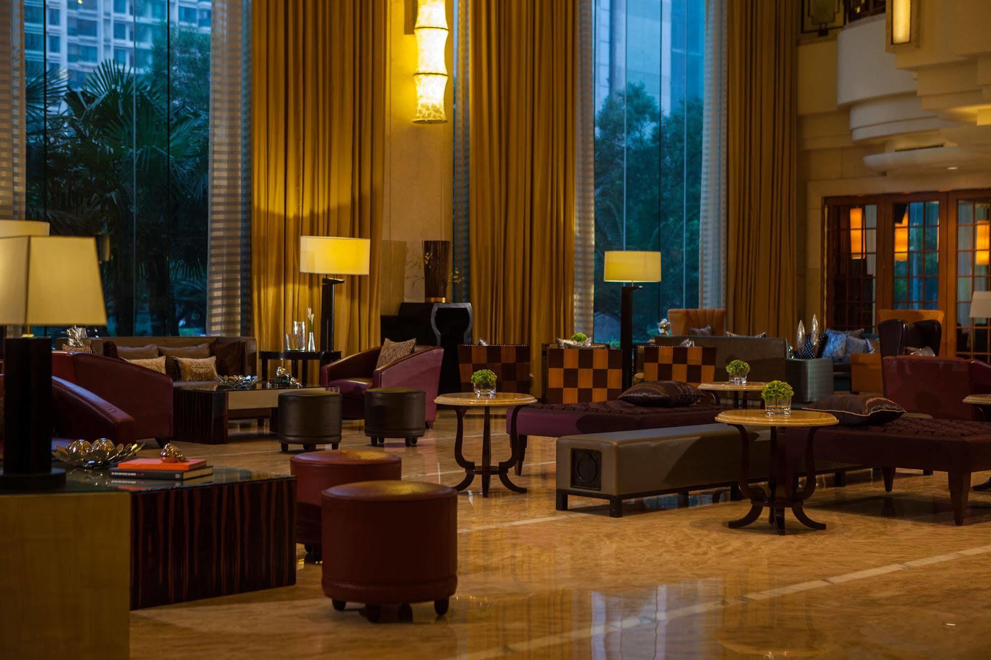 Renaissance Shanghai Pudong Hotel Buitenkant foto